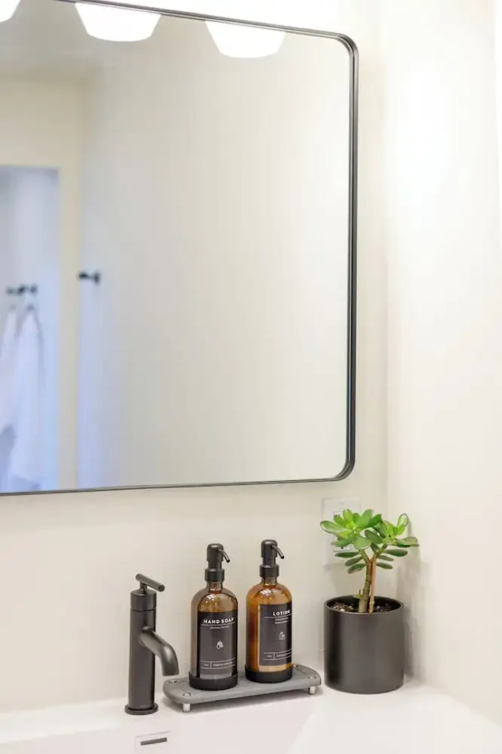 The Historic Schoolhouse Inn