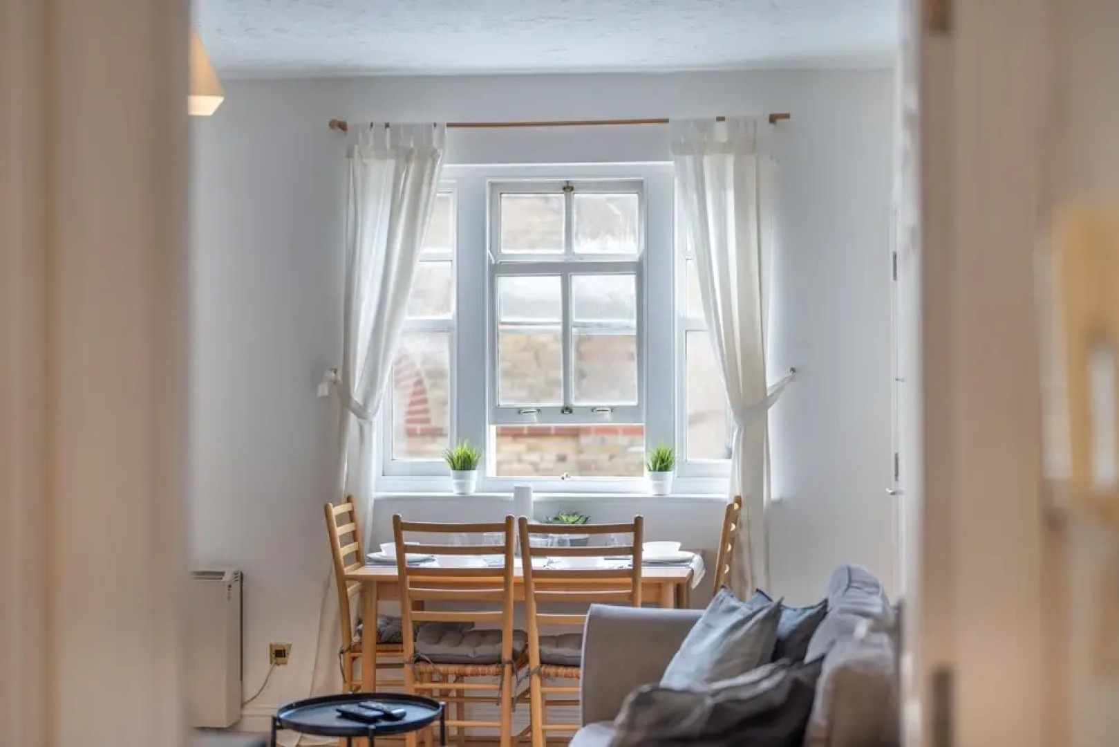 Stansted Airport & Bishops Stortford Town Centre Professional Apartment