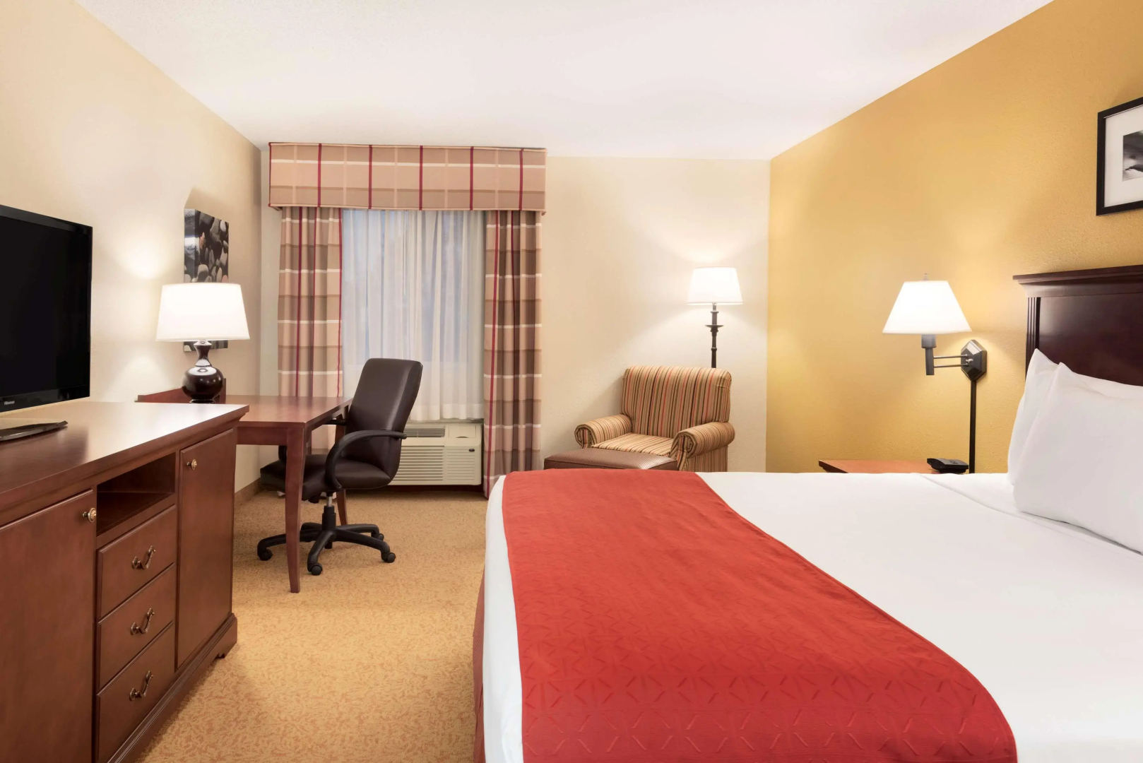 Country Inn & Suites by Radisson, Cedar Rapids Airport, IA