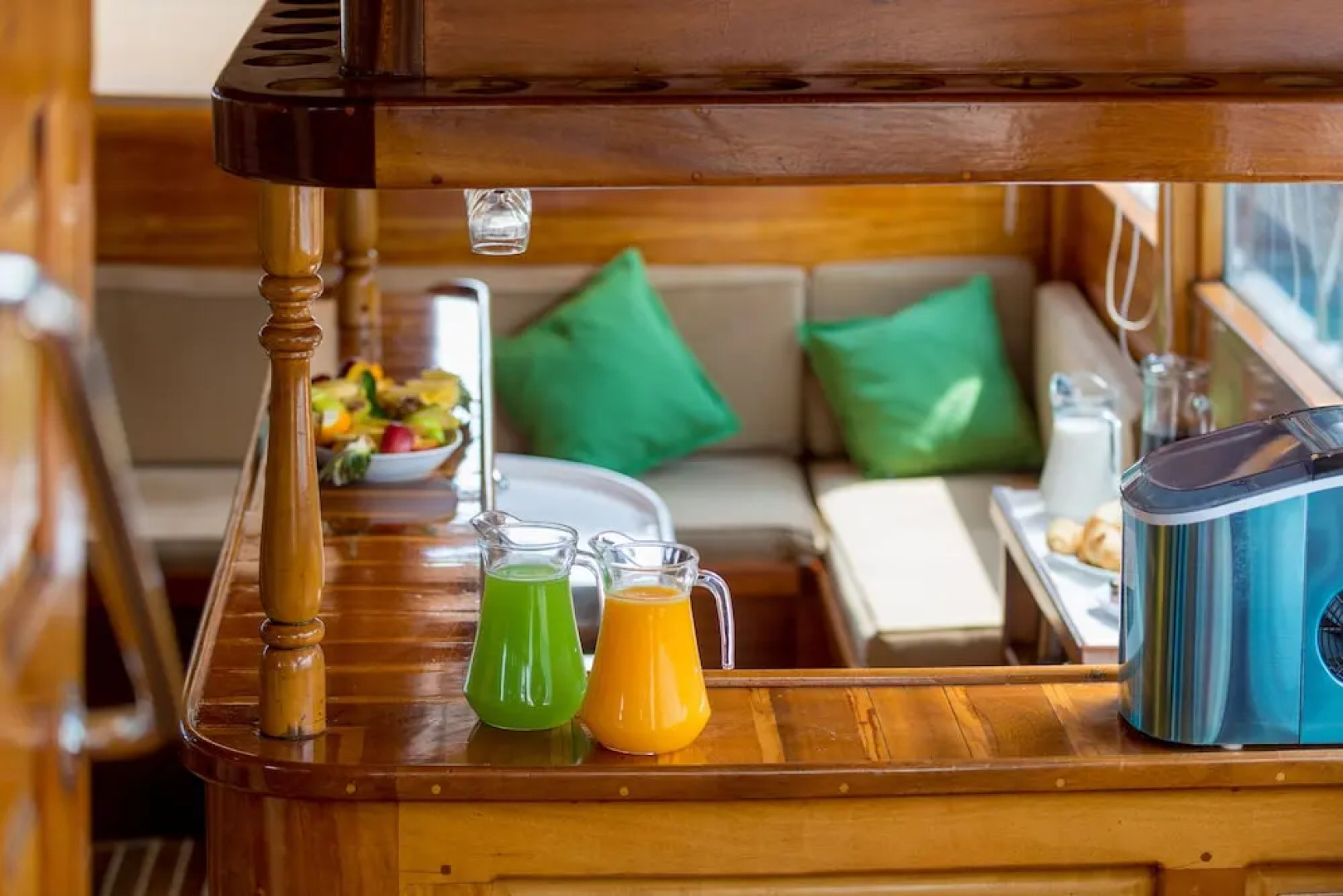 Dm Yachting - 7 Night Cruise Sun-Sun