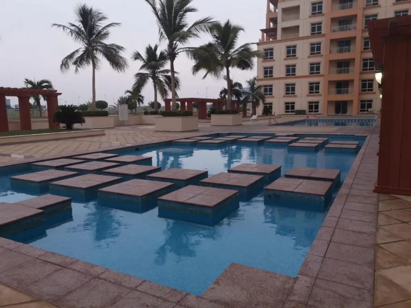 نزل الشاطئ 1 - عائلات فقط