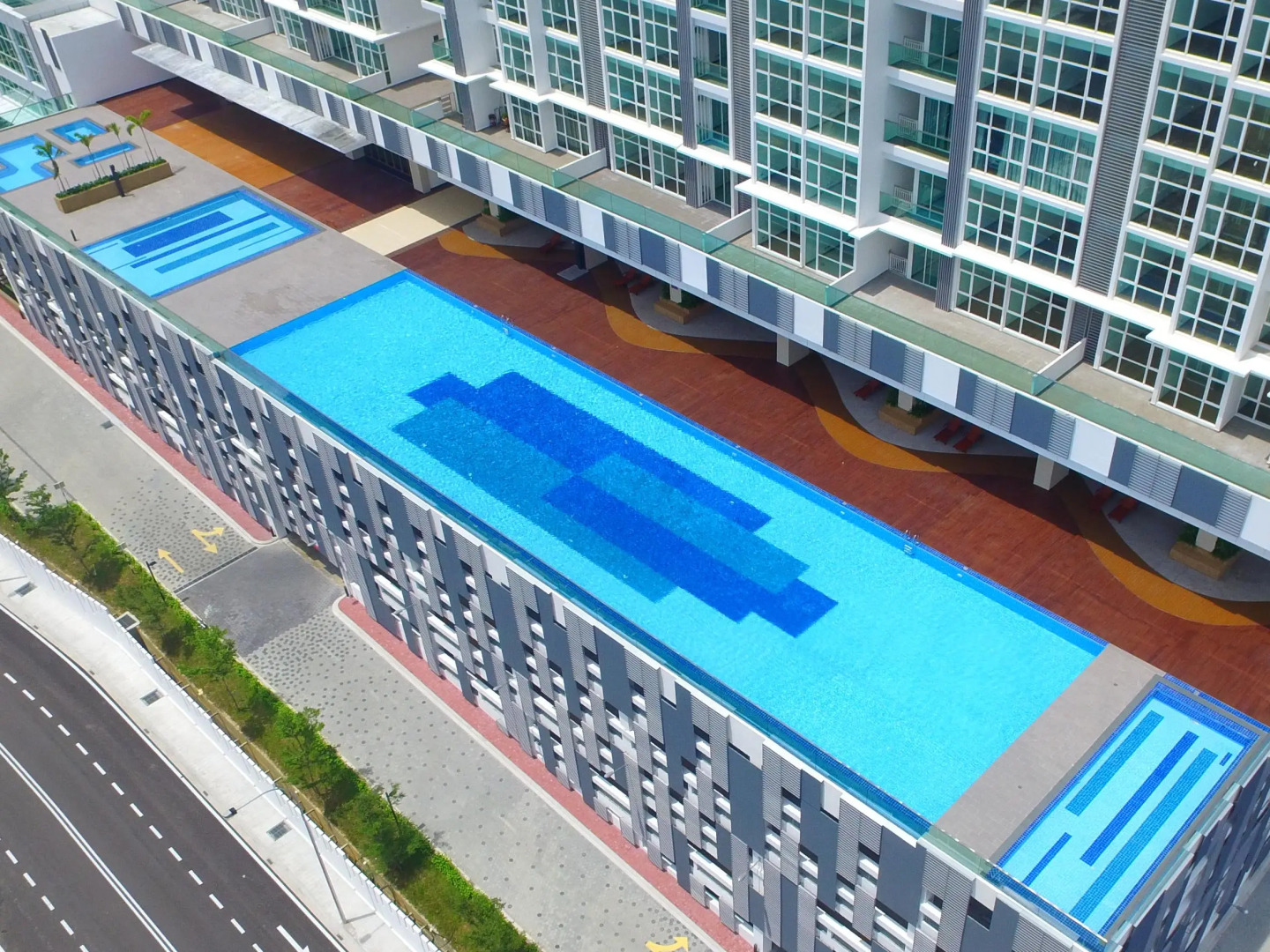 Paragon Serviced Suites @ Straits View