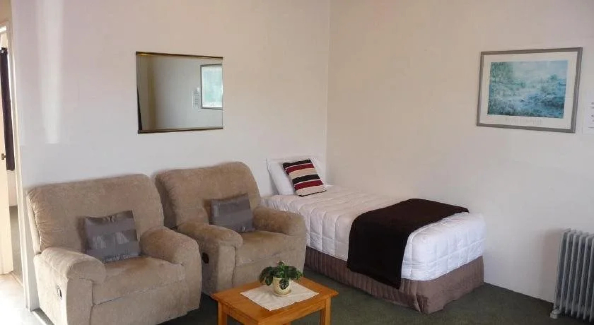 Coachmans Lodge Motel