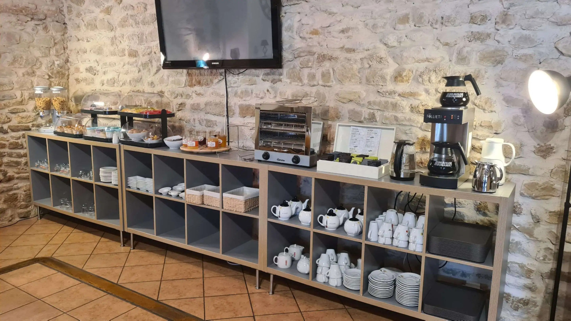 Logis Hotel La Bastide St Bach