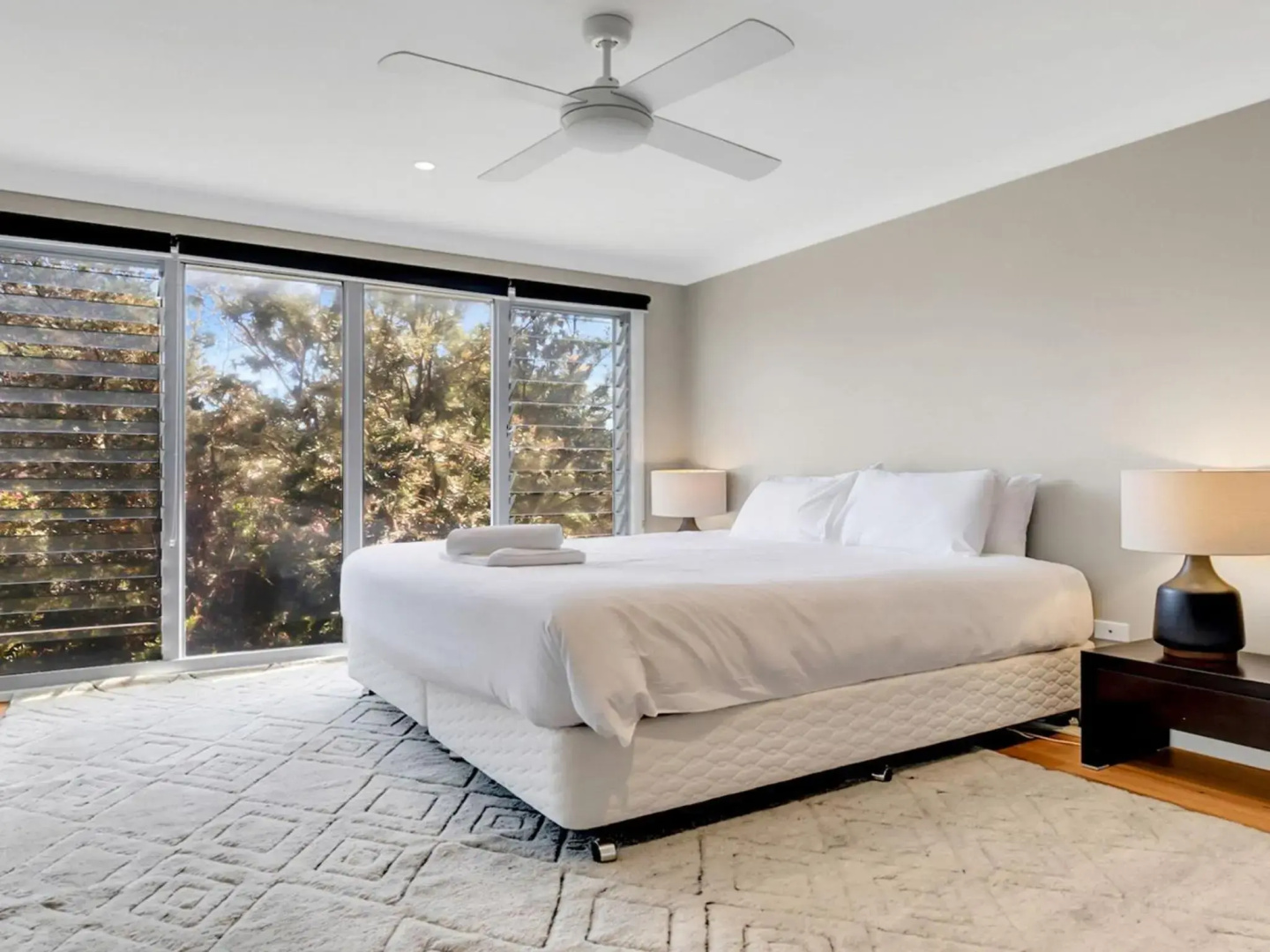 Sunshine Beach House-25 Metre Walk To The Beach