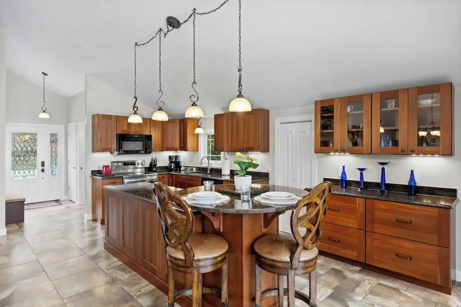 Tree Top Get Away by Avantstay Amazing Lake View