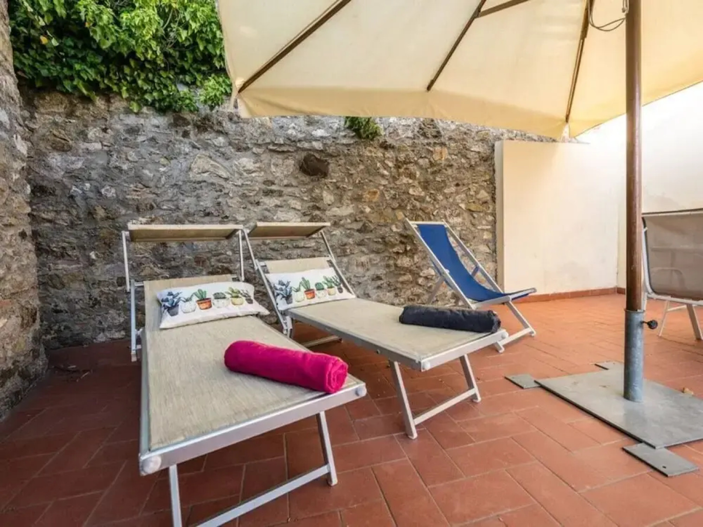 Casina Montenero Comfortable Holiday Residence