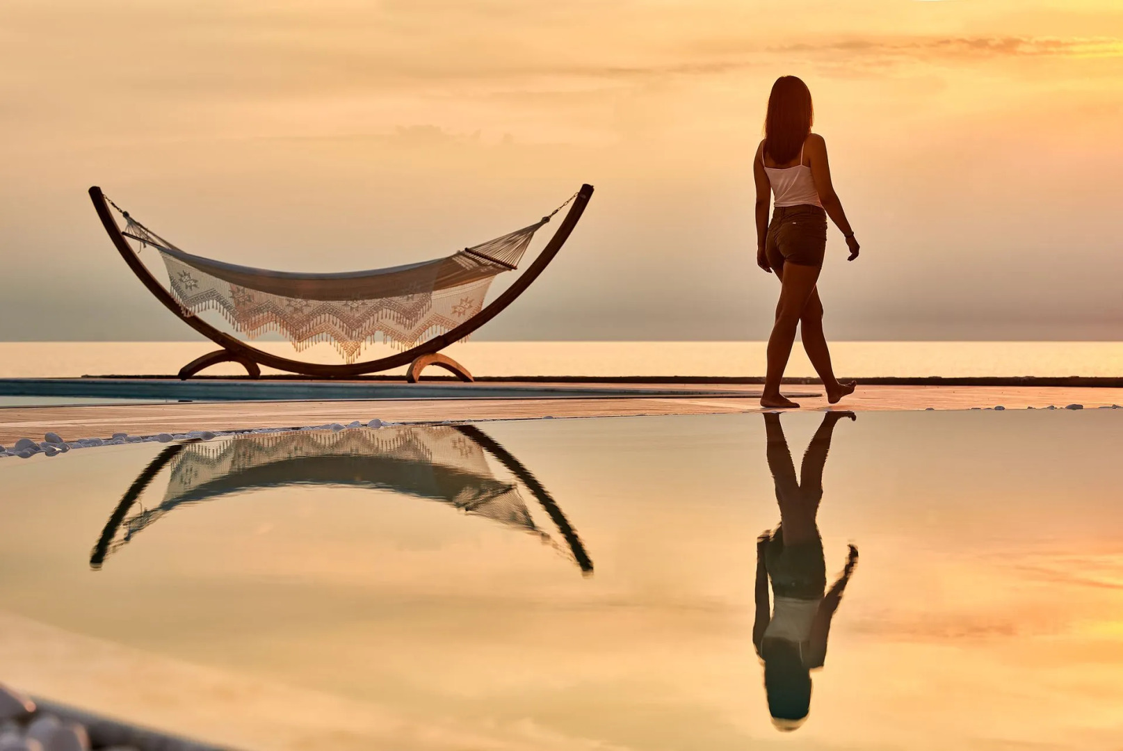 Alexandra Elegance Bridging Generations