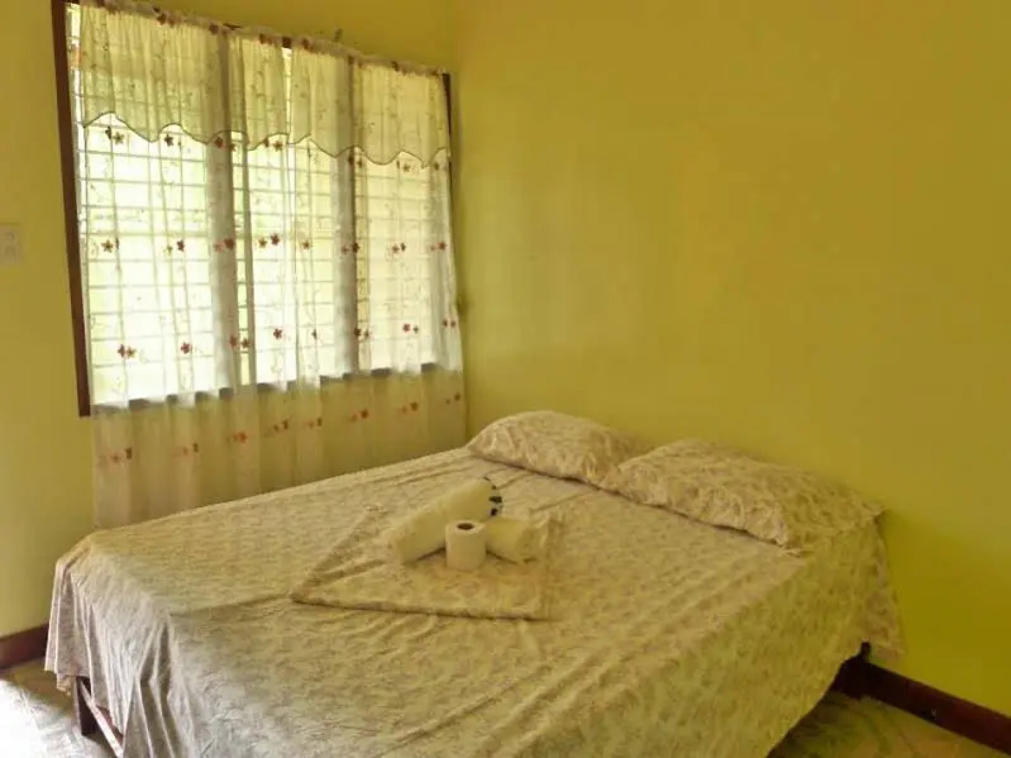 Elsas Cottage & Restaurant