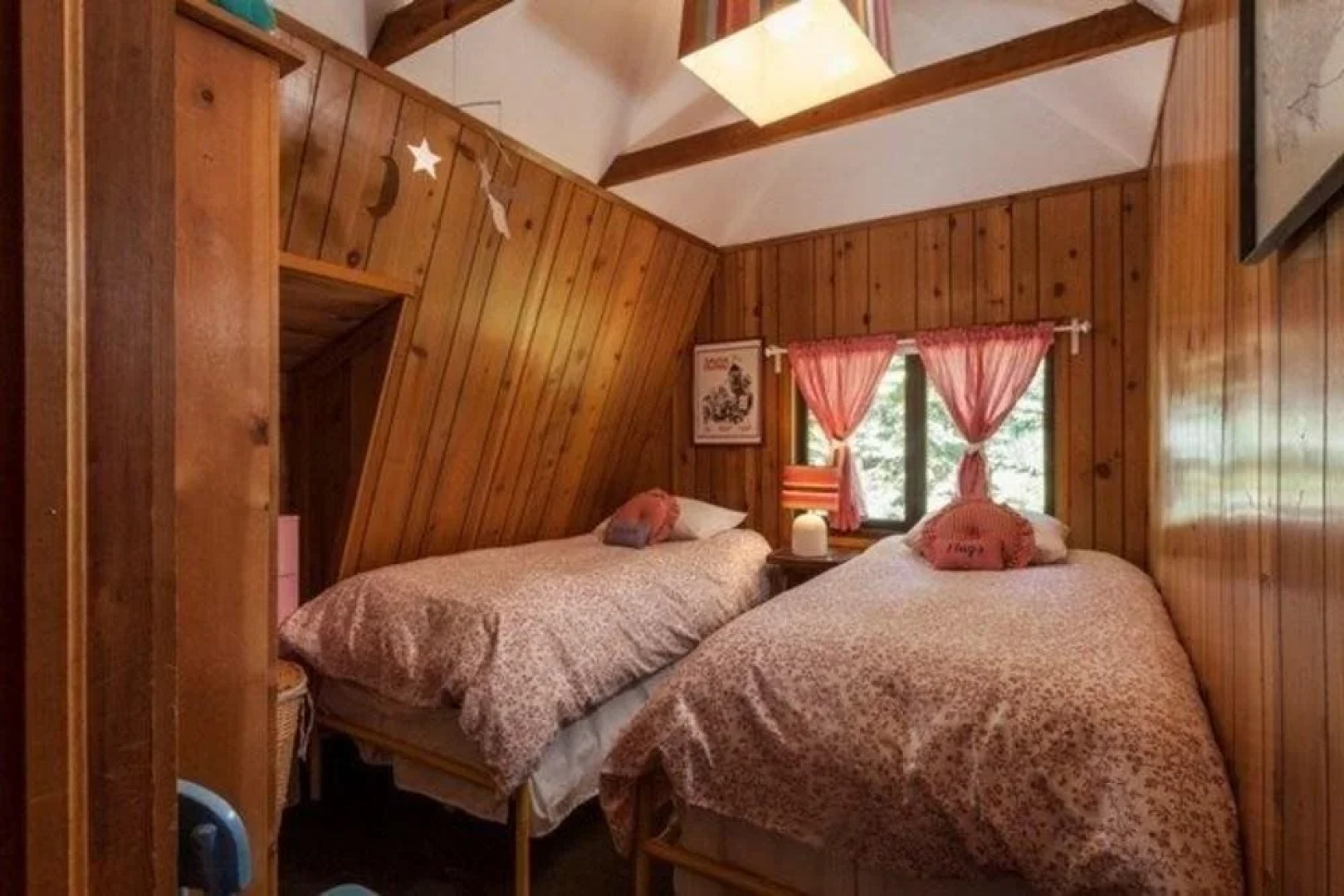 Fraser Lakefront Rental Cabin by RedAwning