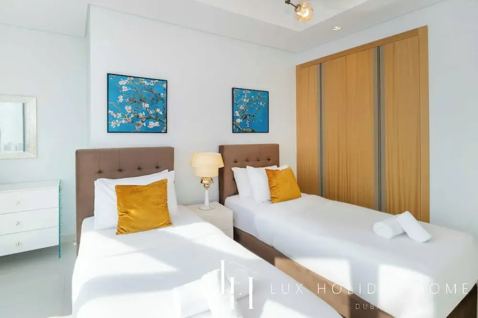 LUX The Paramount Sea View Suite