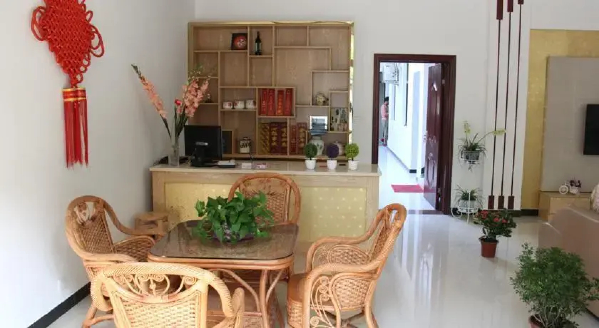 Jiuhuamiao Qianguzhen Renjia