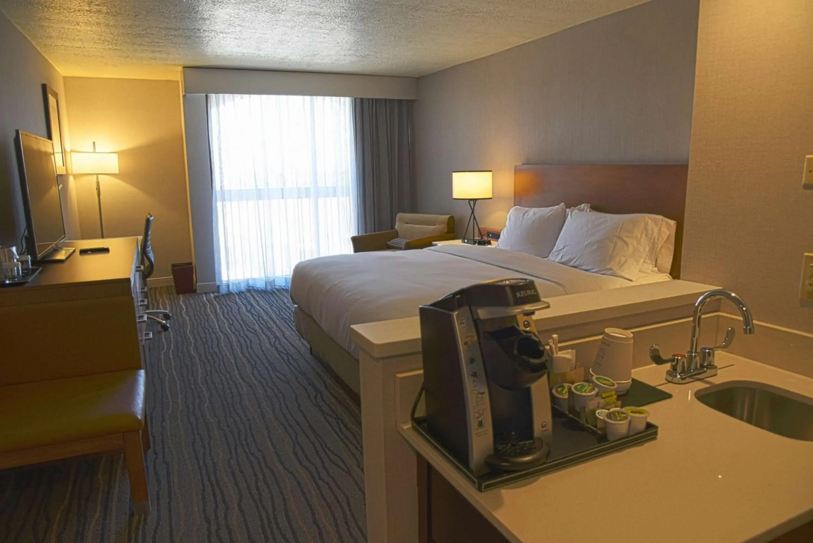 Sheraton Fairplex Suites & Conference Center