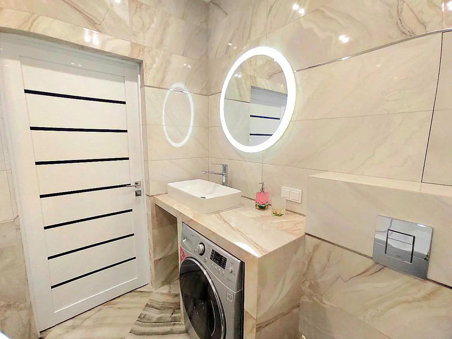 Апартаменты на улице Революции 3