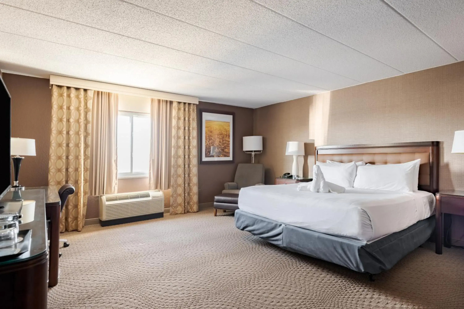 Wyndham Omaha / West Dodge