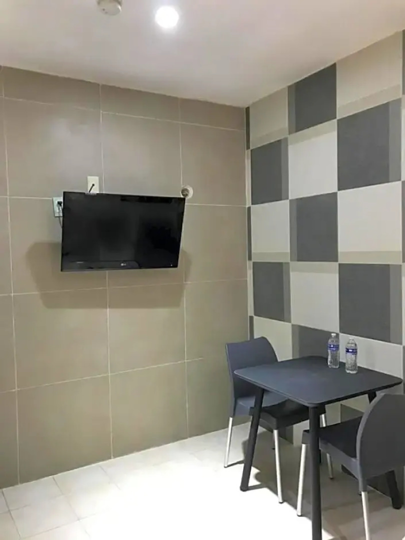 Terracota Corner Room