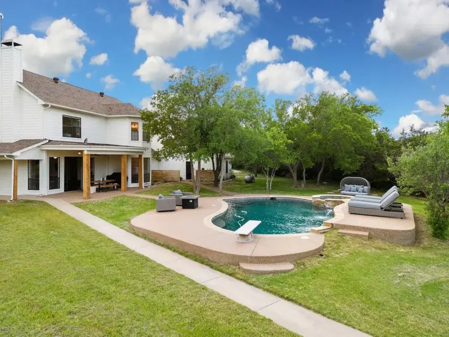 50 Acre Countryside Haven With Hiking Trails, Fossils, Pickleball Court, Basketball, Arcade, and Pool by RedAwning