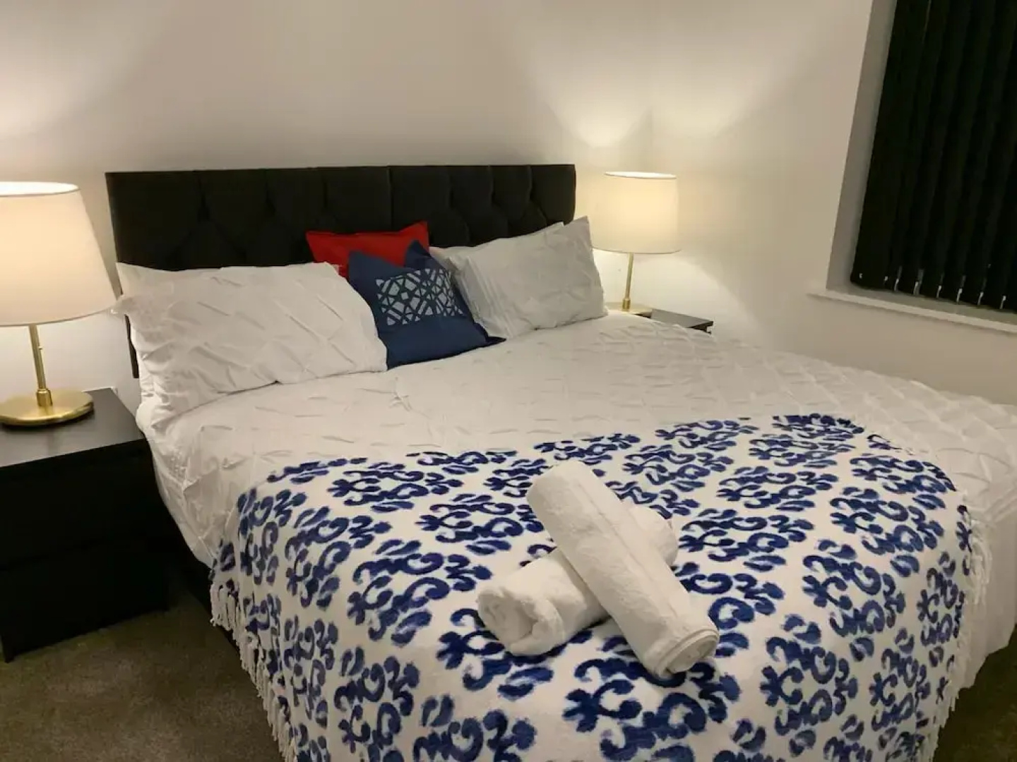 Brand New Entire 4 Bed House/multiple Parking