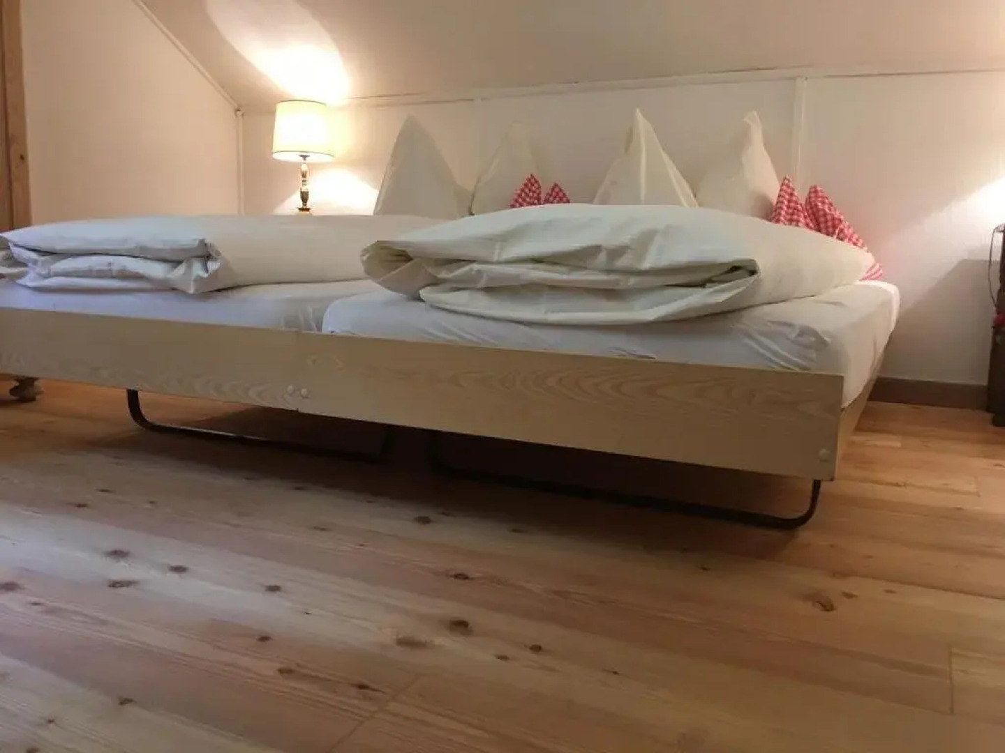 Spinas Gasthaus Val Bever - Hostel