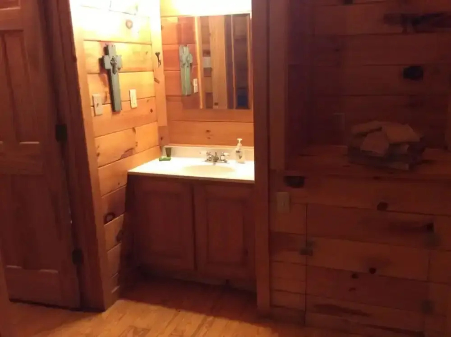 The Leakey Inn by CMD