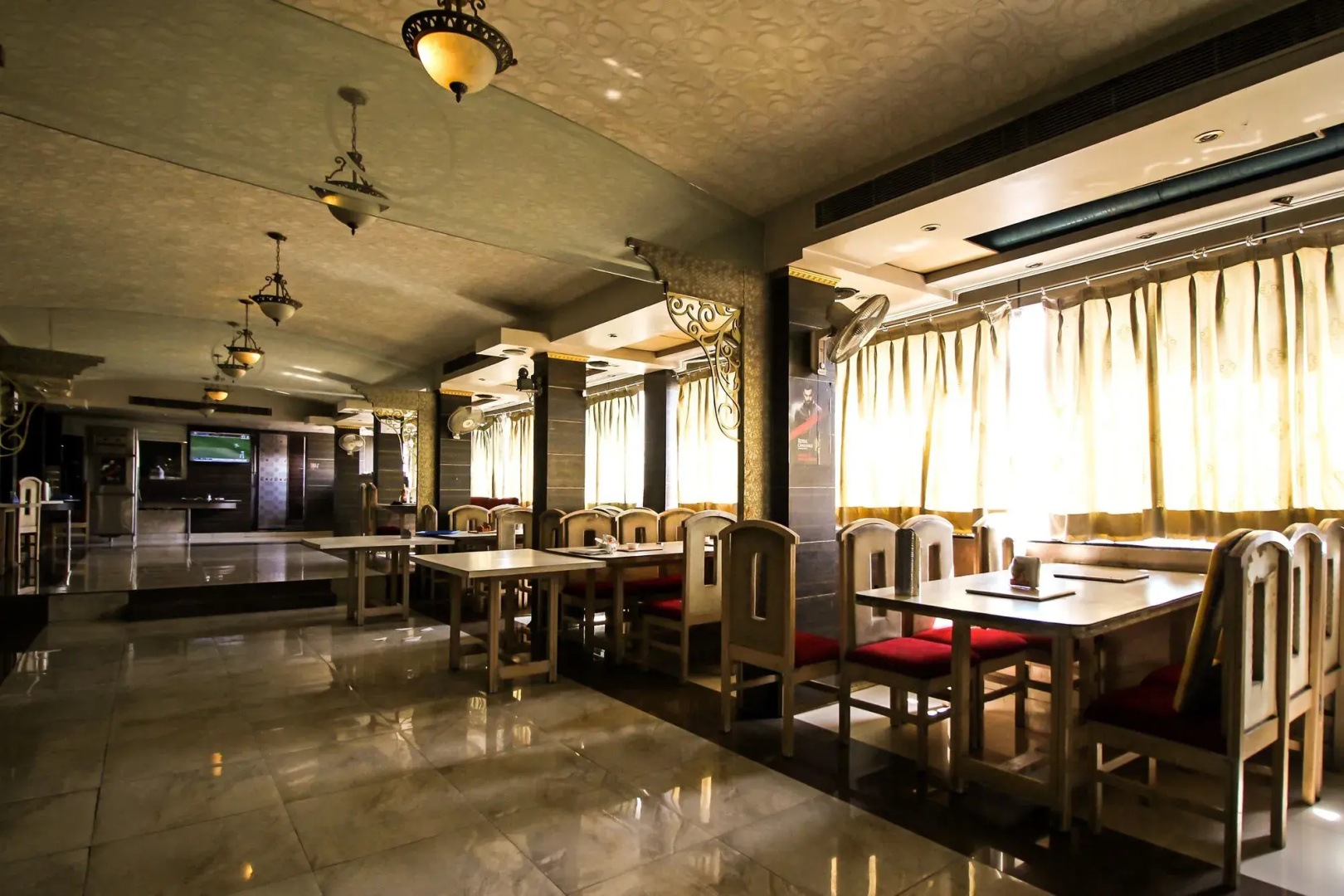 OYO 8429 Hotel Raj