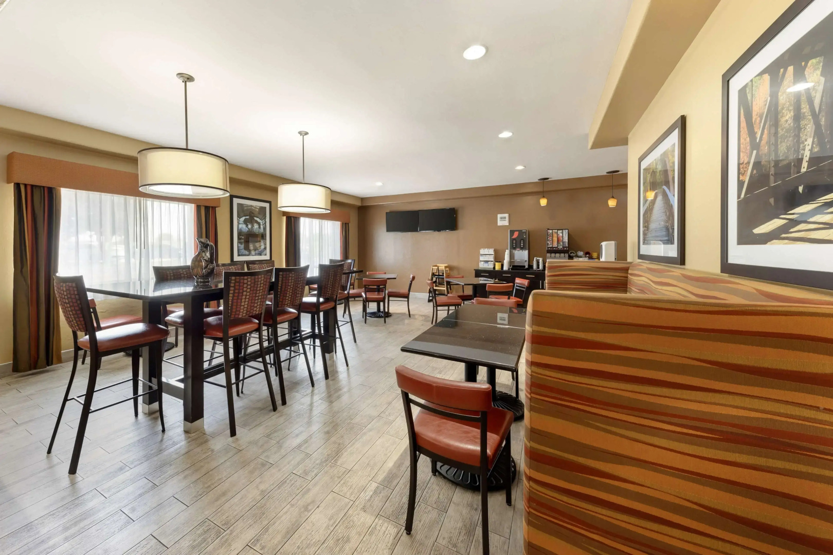 Best Western Greentree Inn & Suites