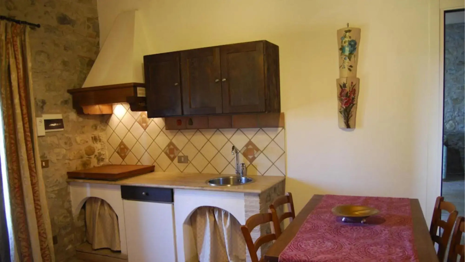 Independent Residence Sleeping 10 3 Divided Into Three Apartments Acquapendente-le Casaccine