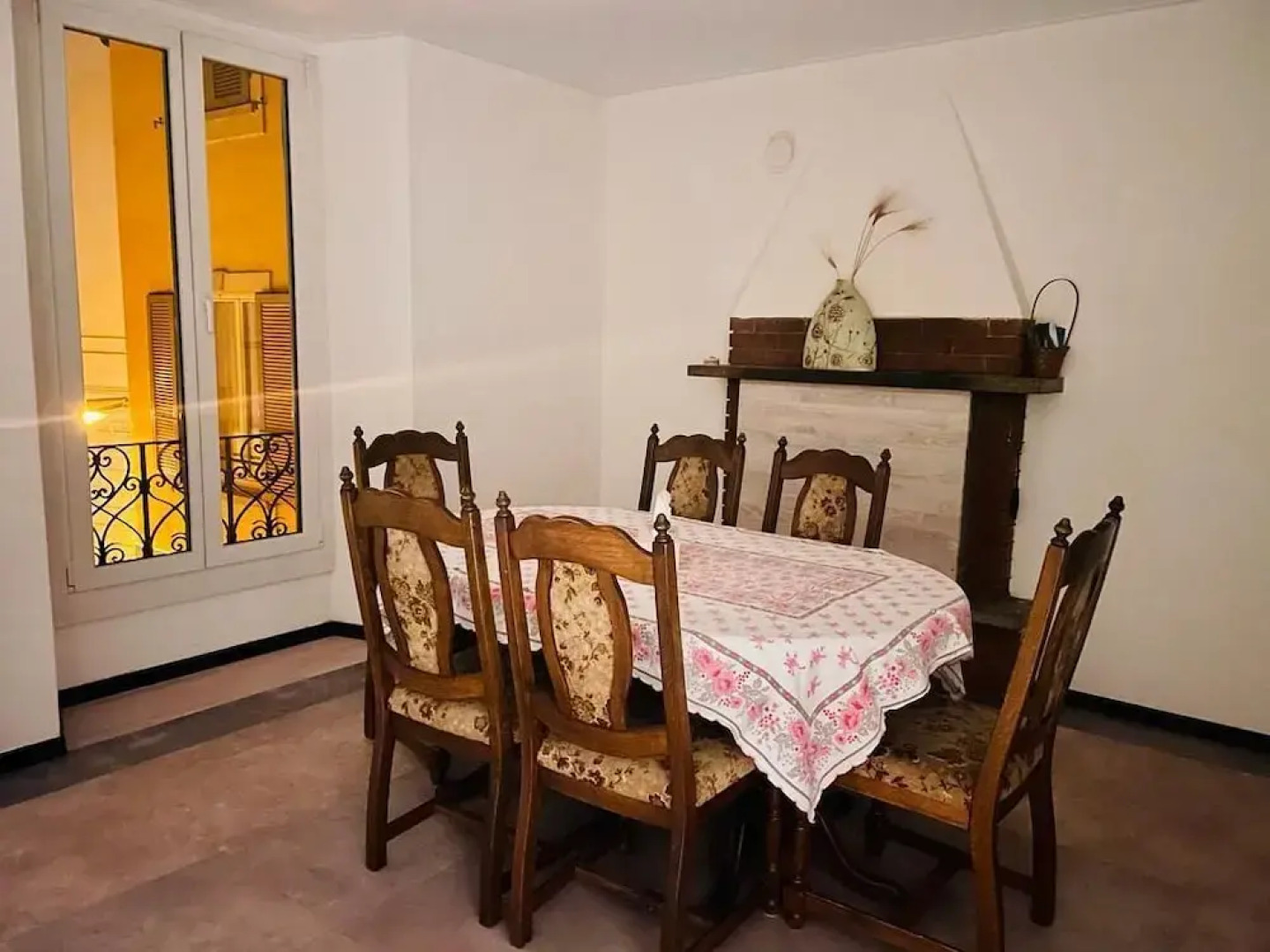 Single House in the Nucleus of Ponte Tresa Switzerland