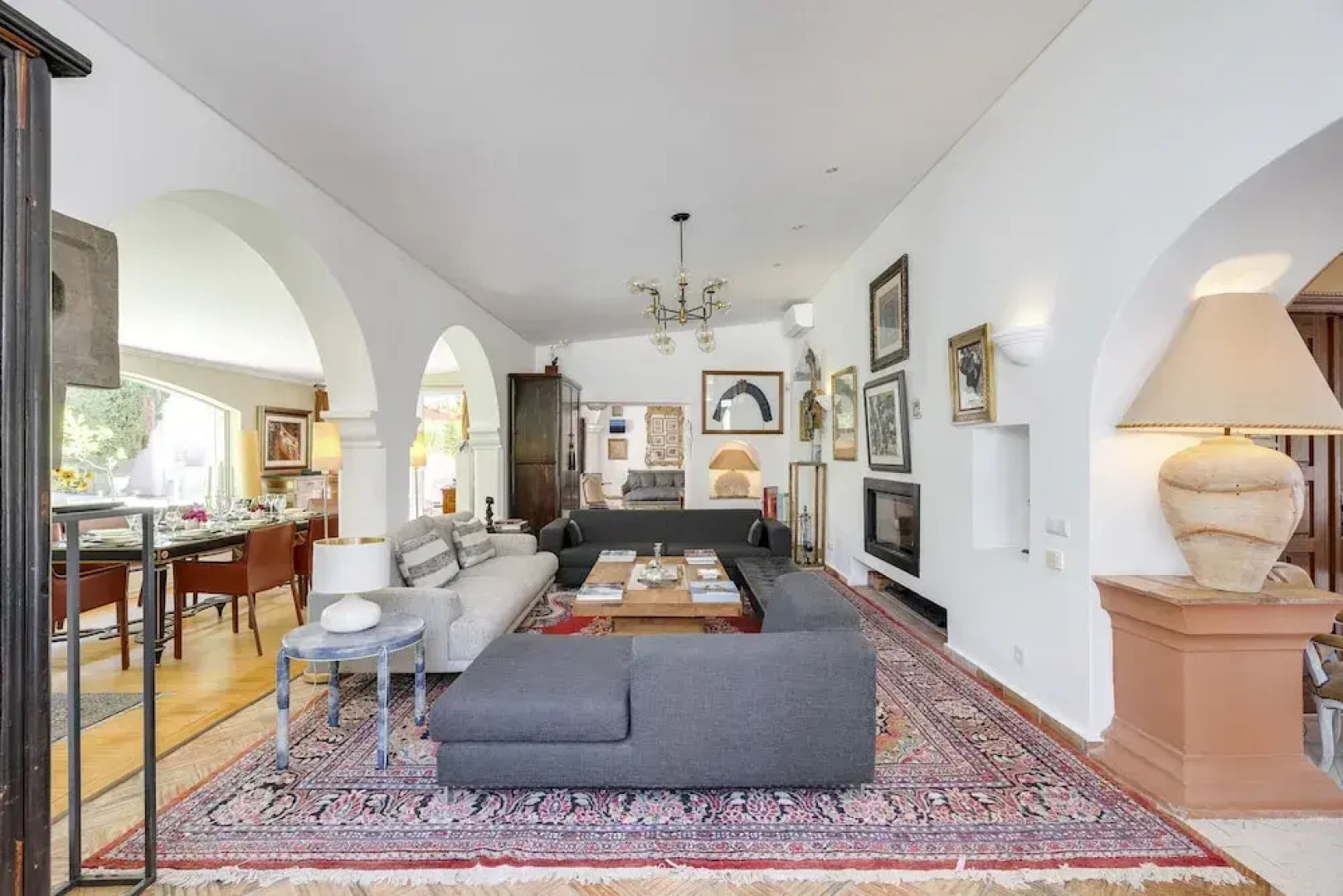 Villa Oasis by Cadenzalux