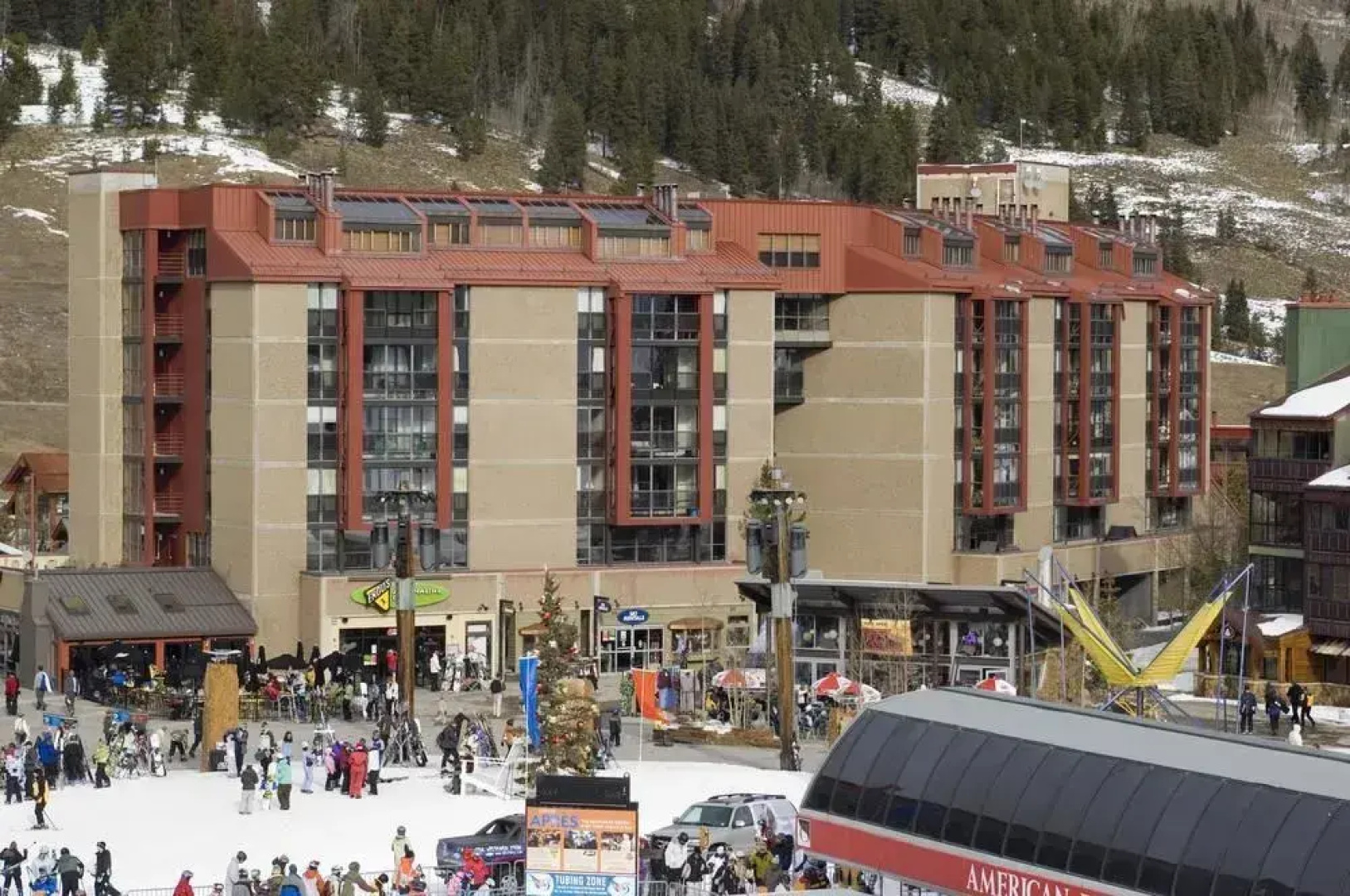 Mountain Plaza at Center Village by Copper Mountain Lodging