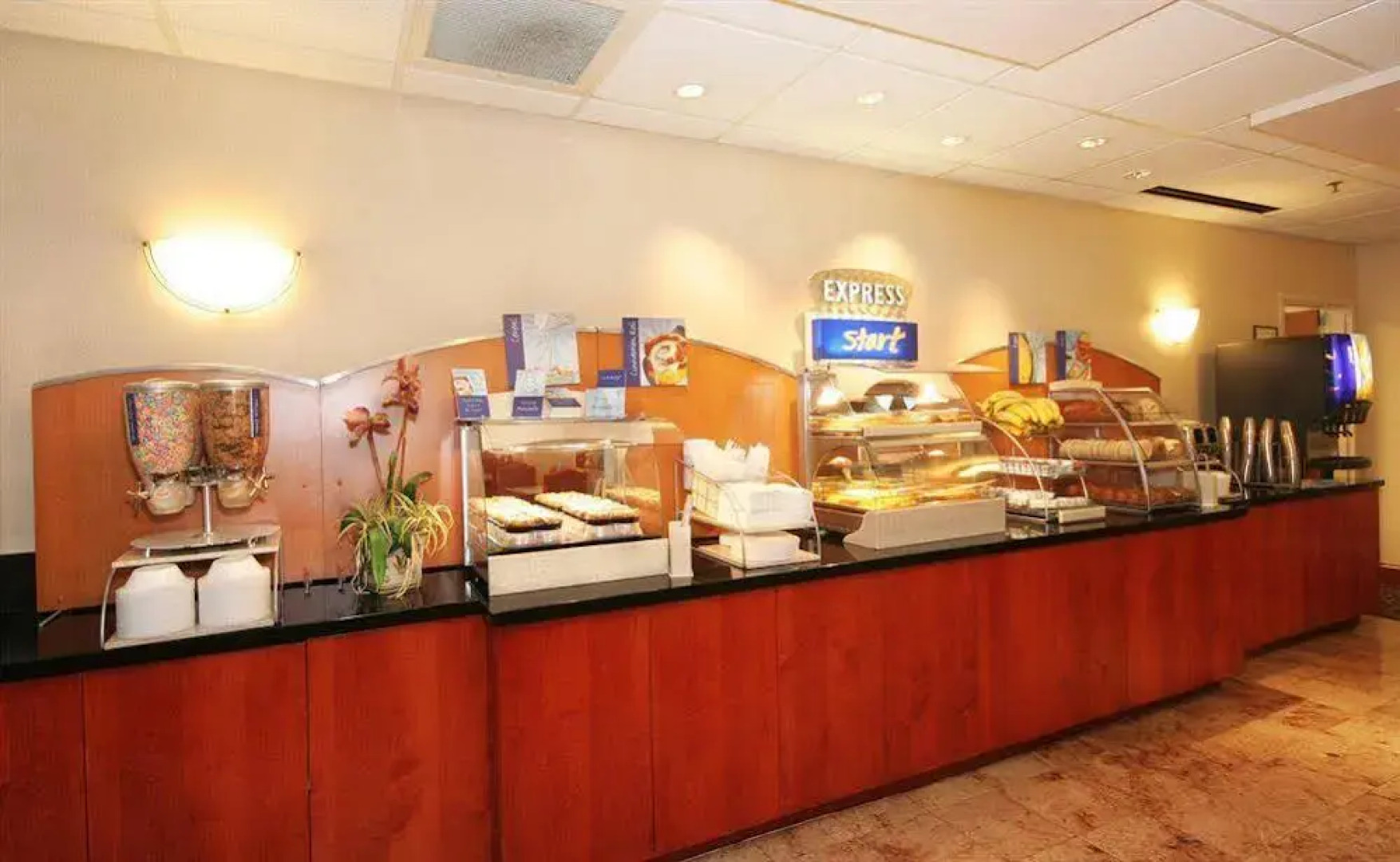 Holiday Inn Express Hotel & Suites Walterboro I-95