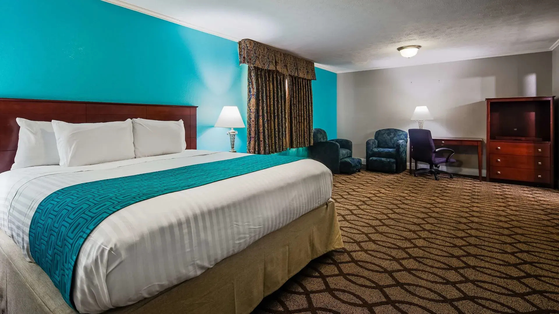 Red Roof Inn & Suites Lexington - Hamburg