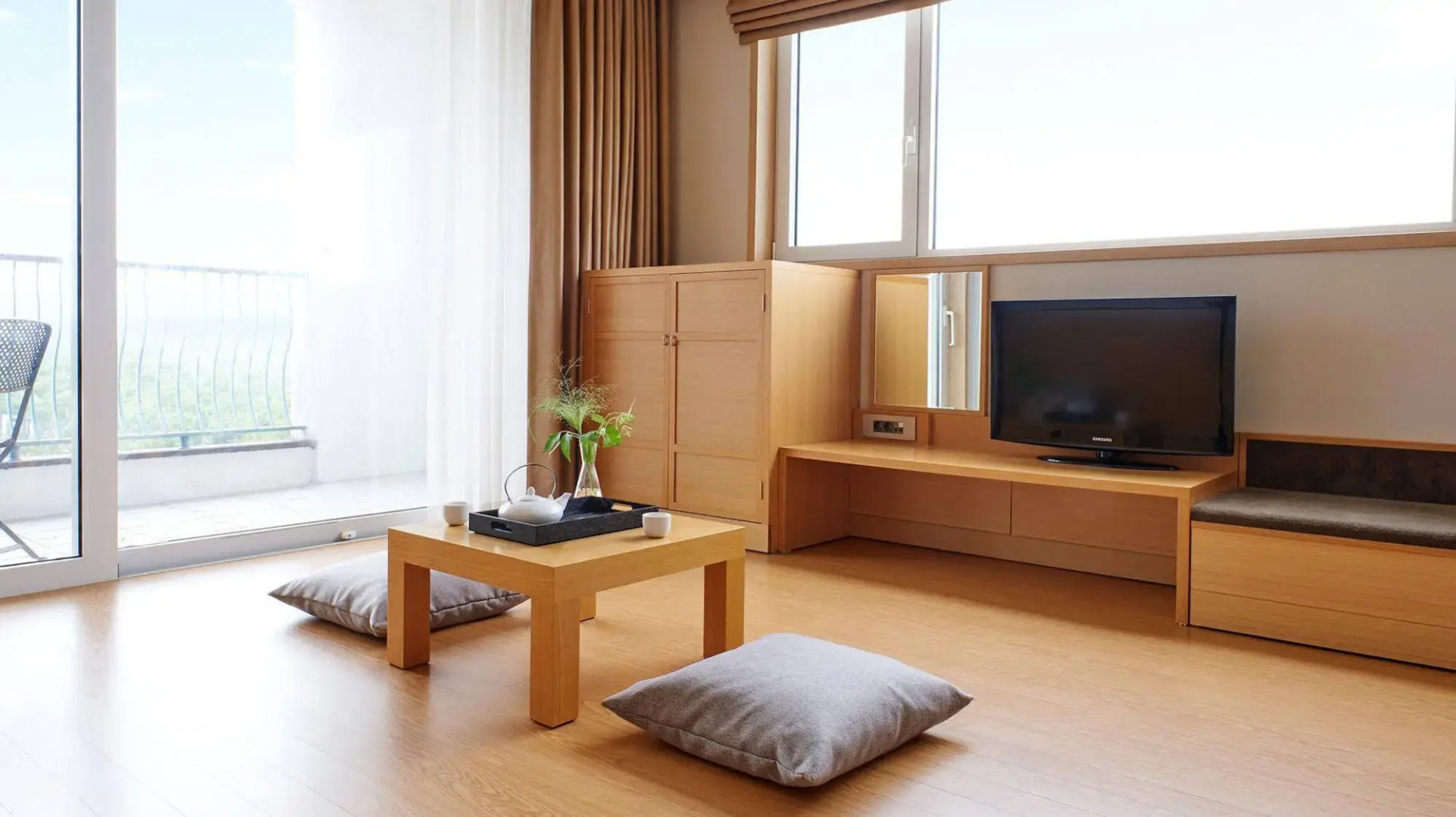 The Suites Hotel Naksan