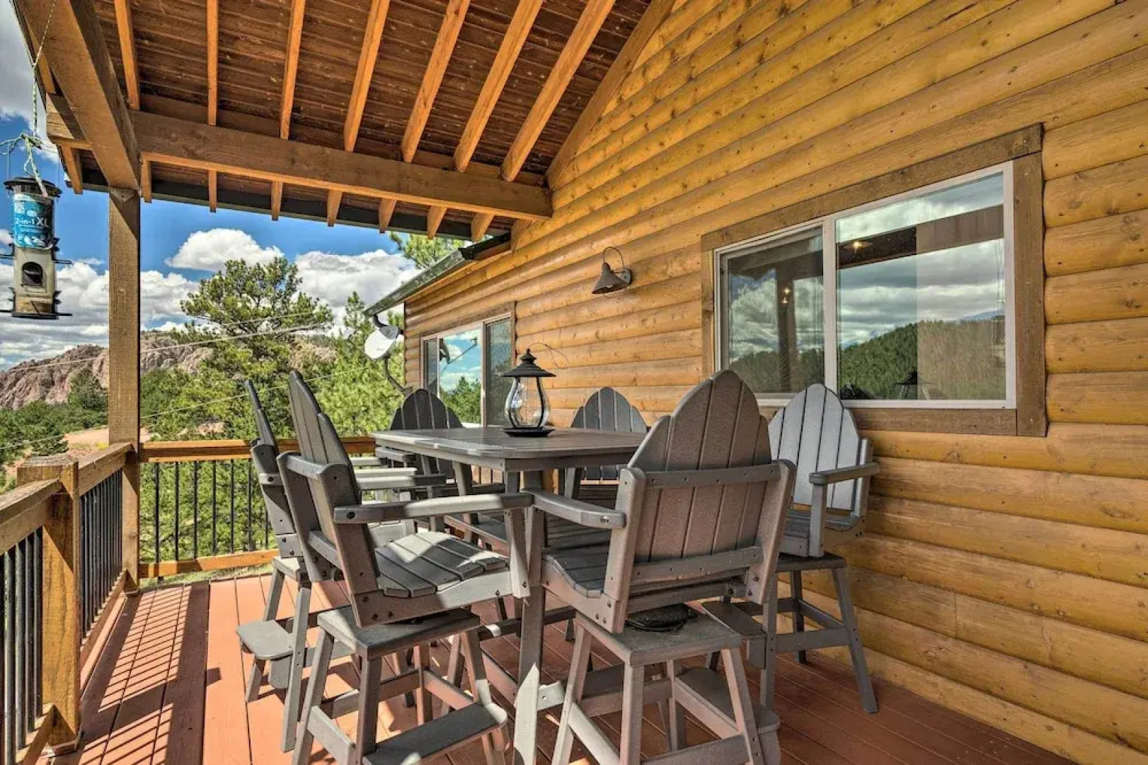 Cripple Creek Mountain Getaway w/ Hot Tub & Views!