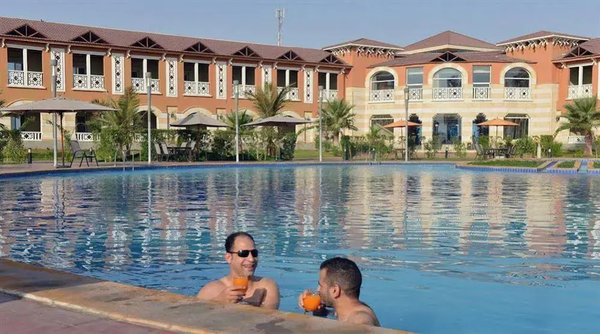 Boudl Half Moon Resort