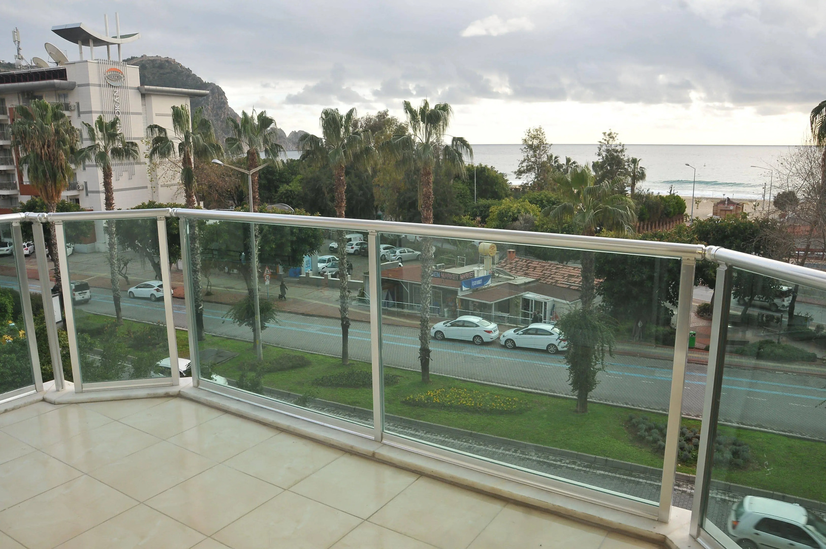 Kleopatra Blue Hawaii Hotel