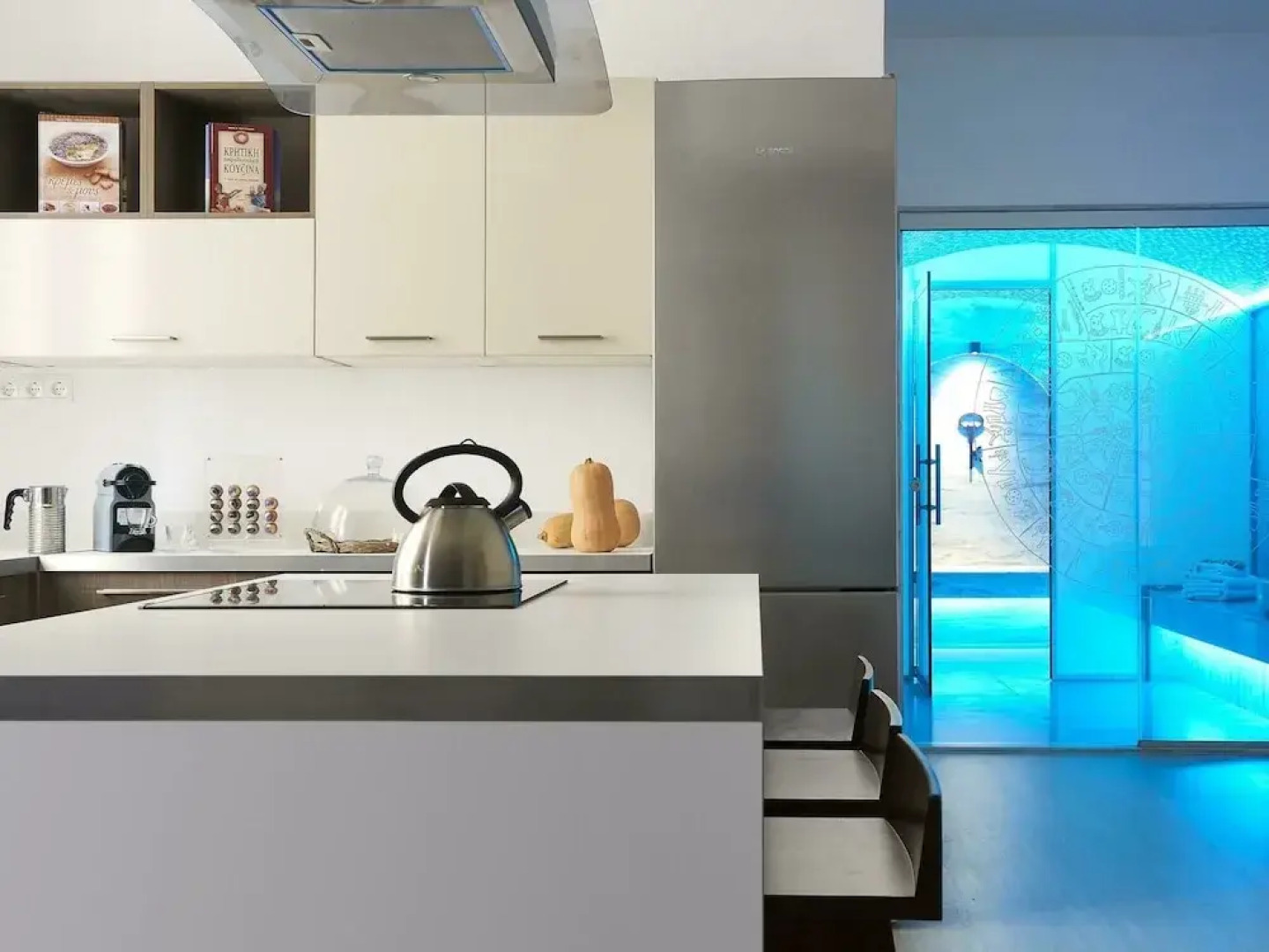 Luxury Villa With Heated Pool, Hamam, Hydromassage, Billiard, 700m to the Beach