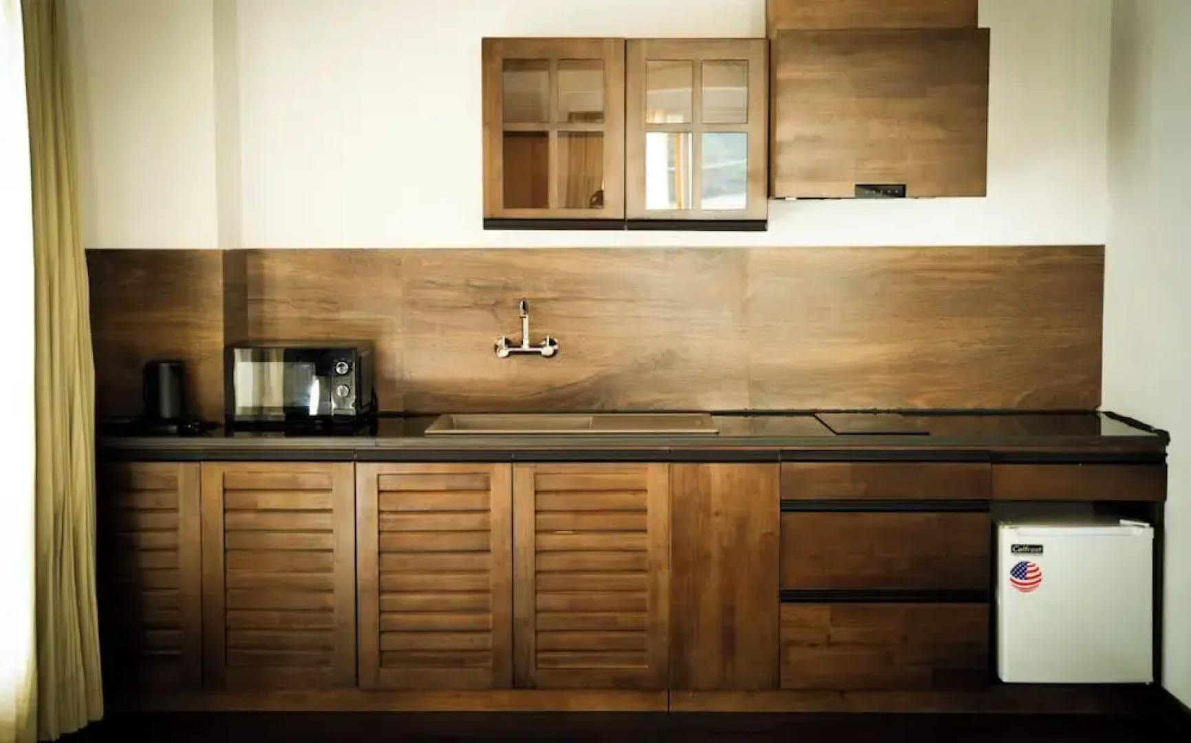 The 33rd Executive Suites