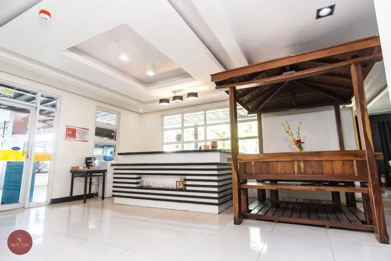 Quezon Premier Hotel Candelaria