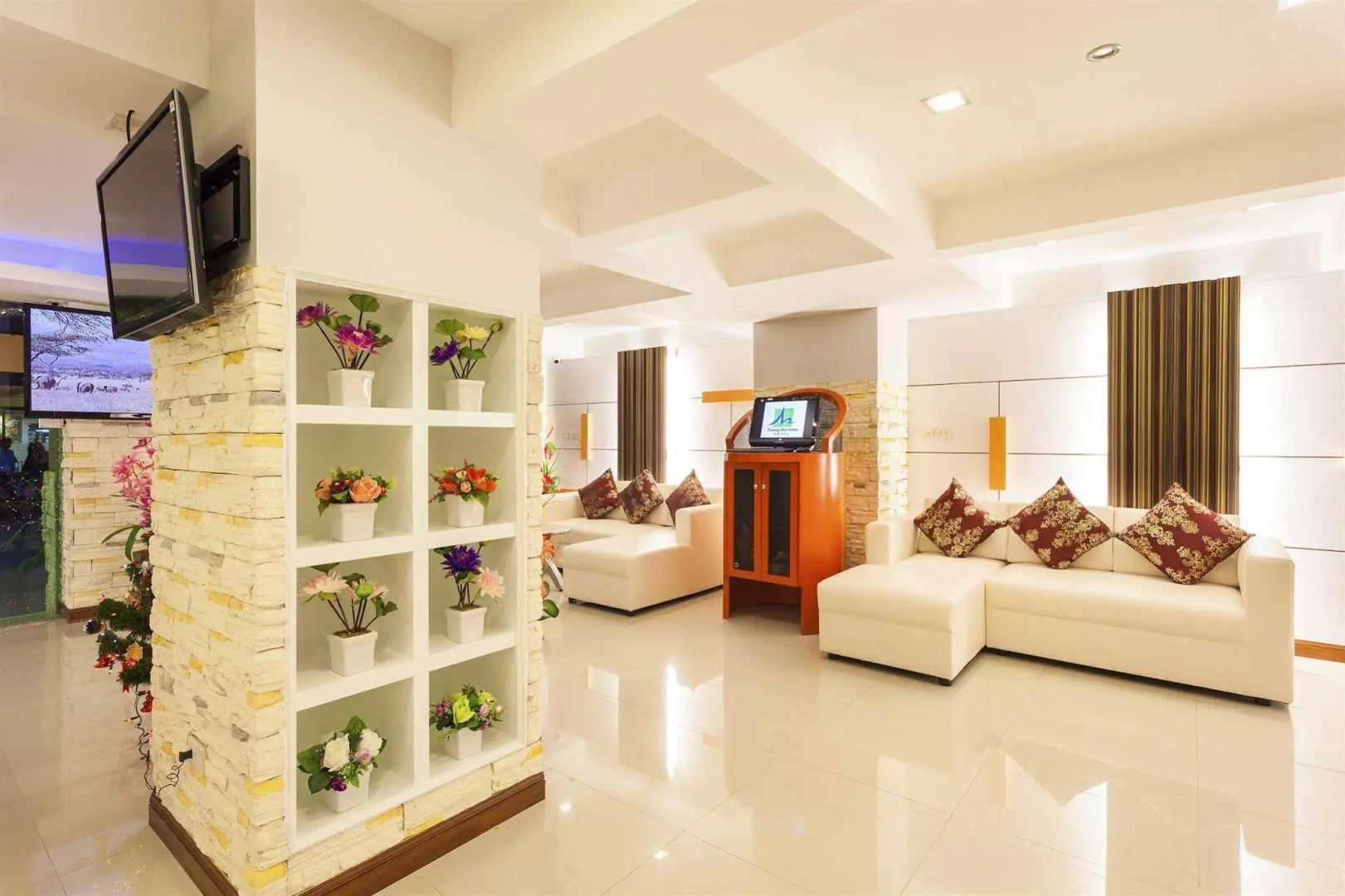 Patong Max Value Hotel