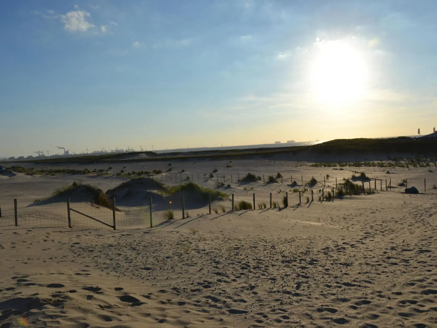 Bungalow in Dunes With Nautical Charm