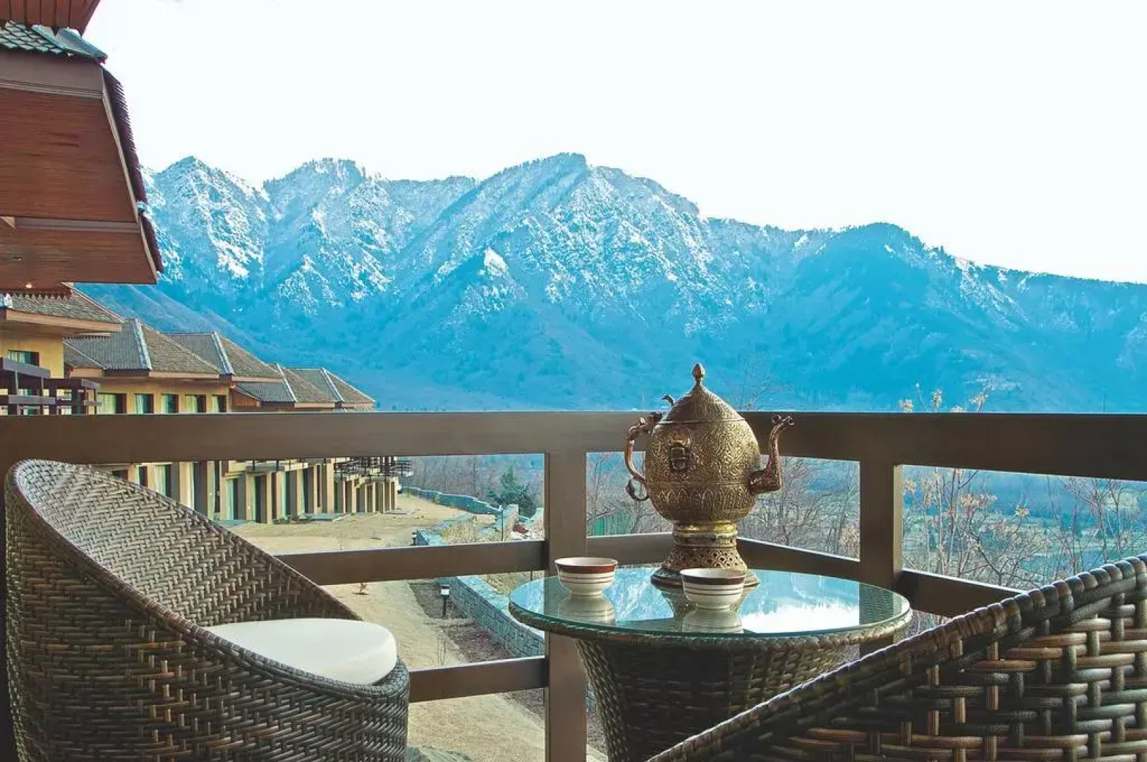 Taj Dal View Srinagar