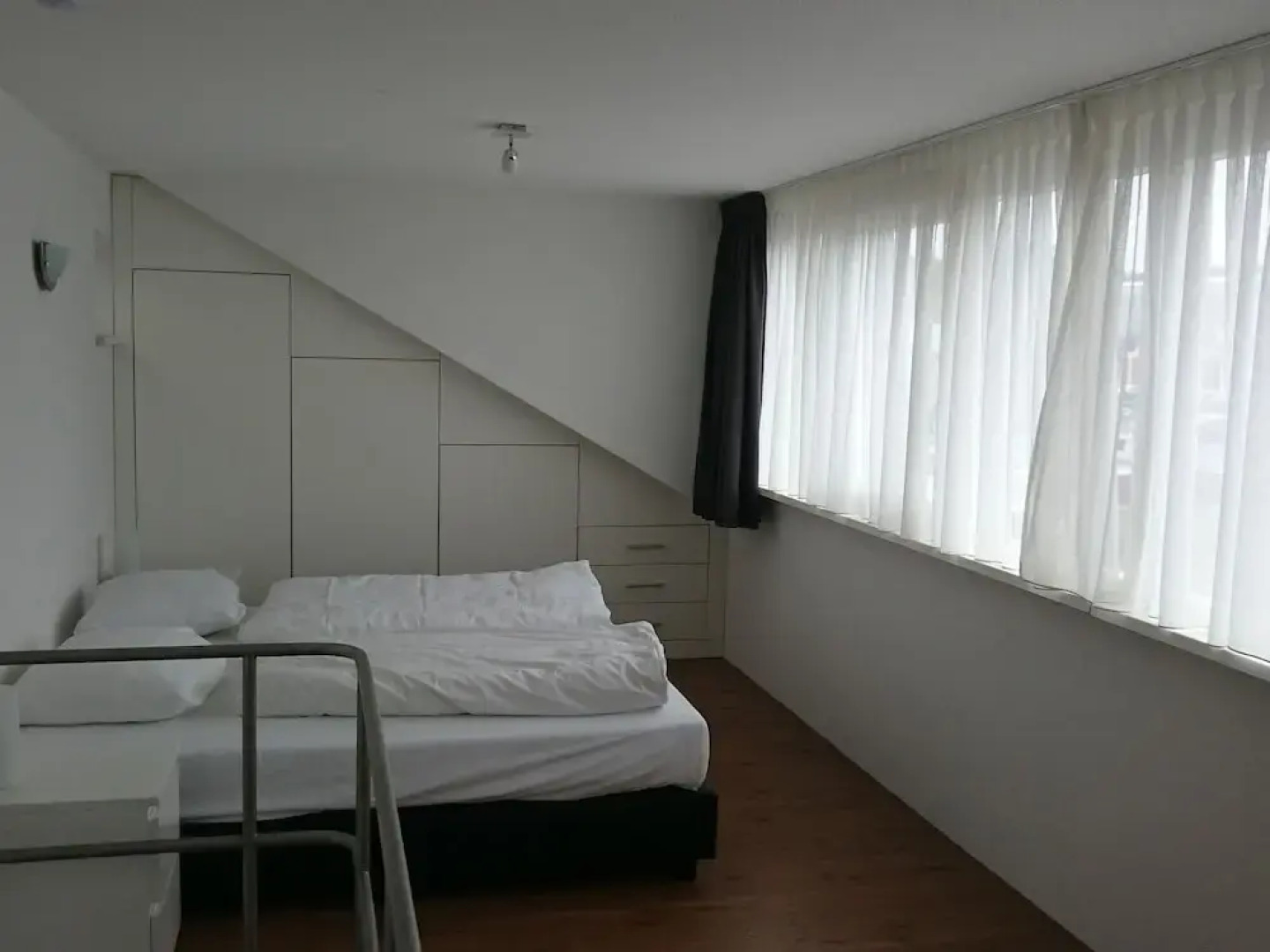 House by Uitgeestermeer With Garden