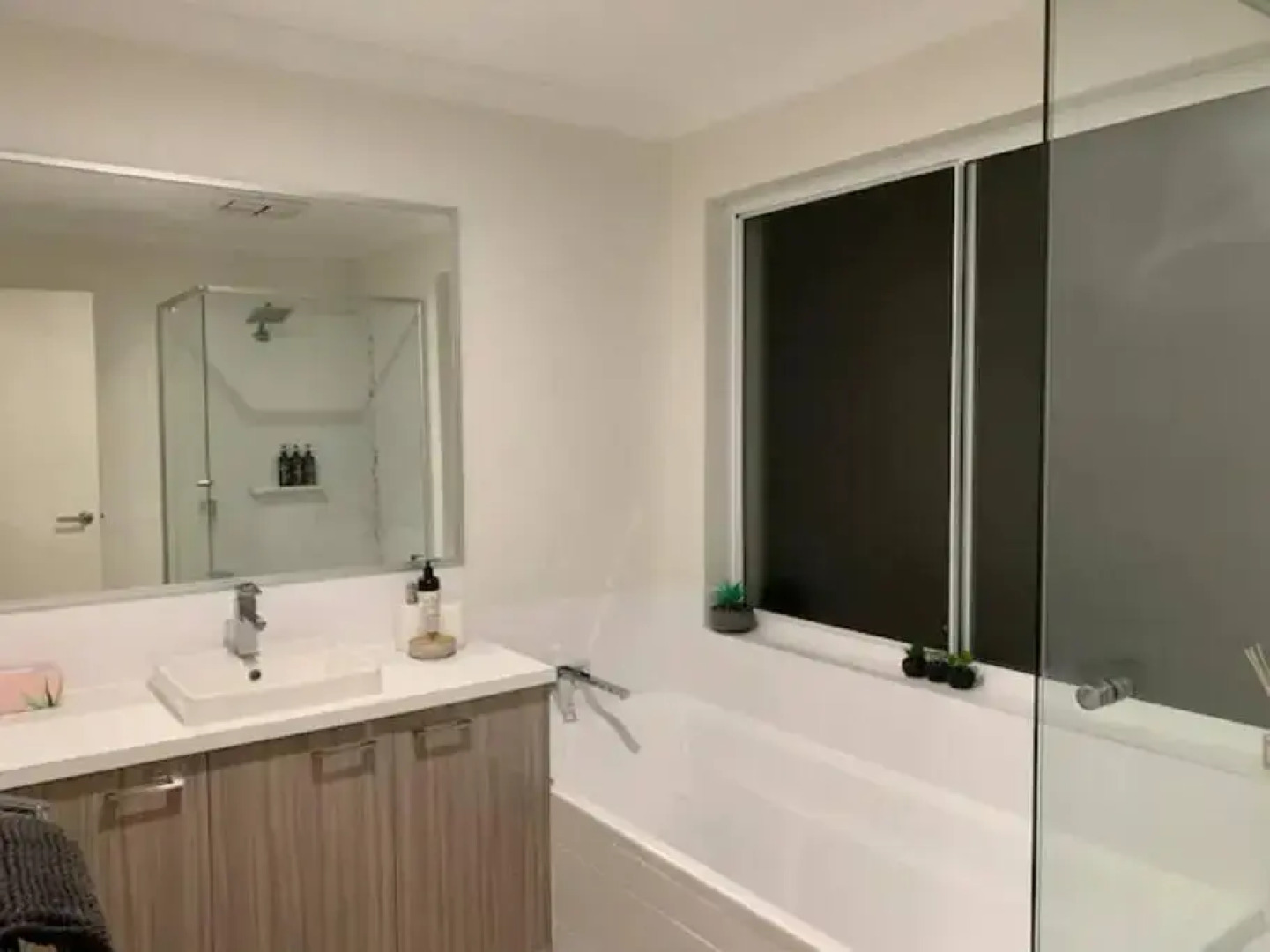 Sandpiper Island Tranquil Waterfront Views & Jetty