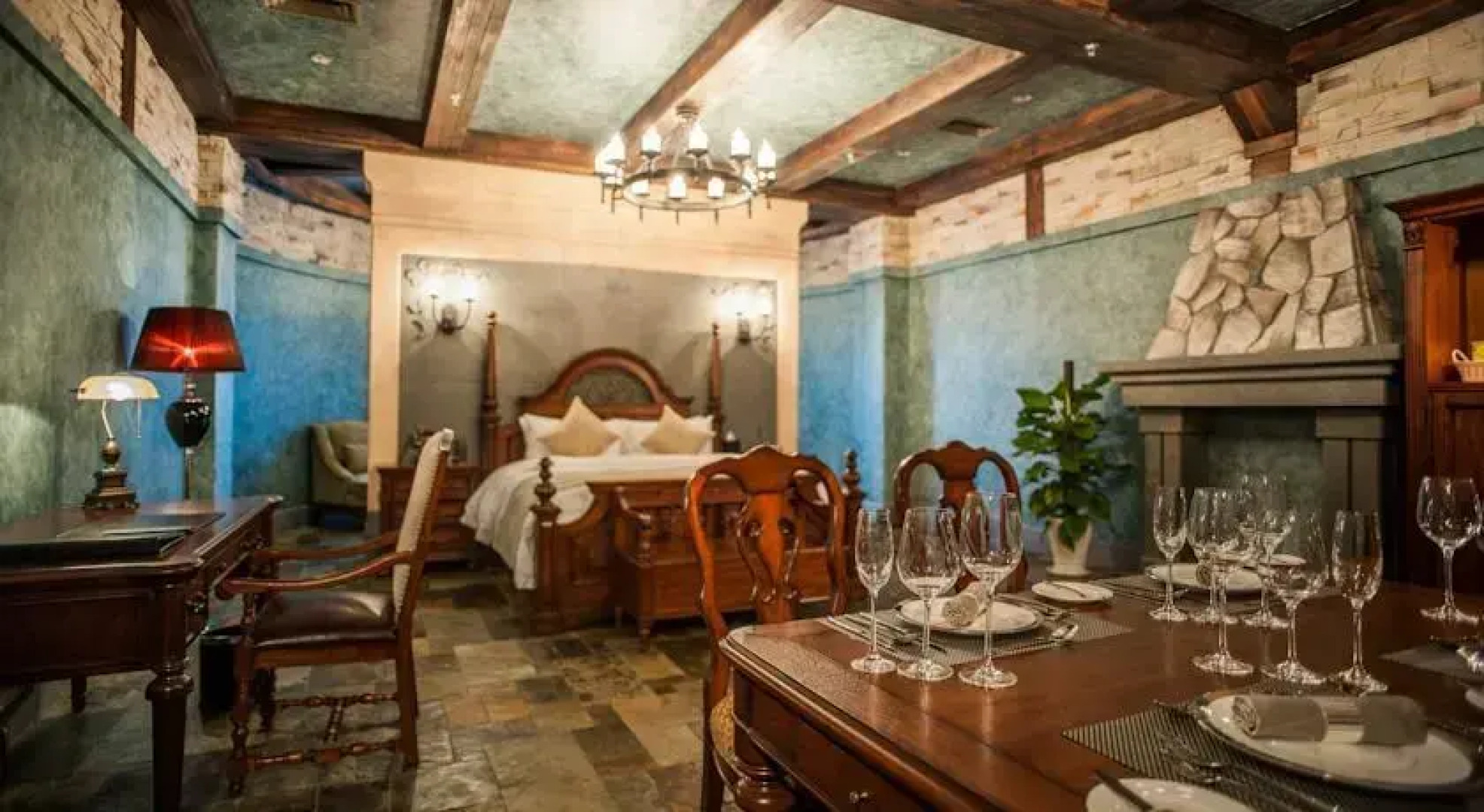 Dynasty Wunvshan Ice Chateau