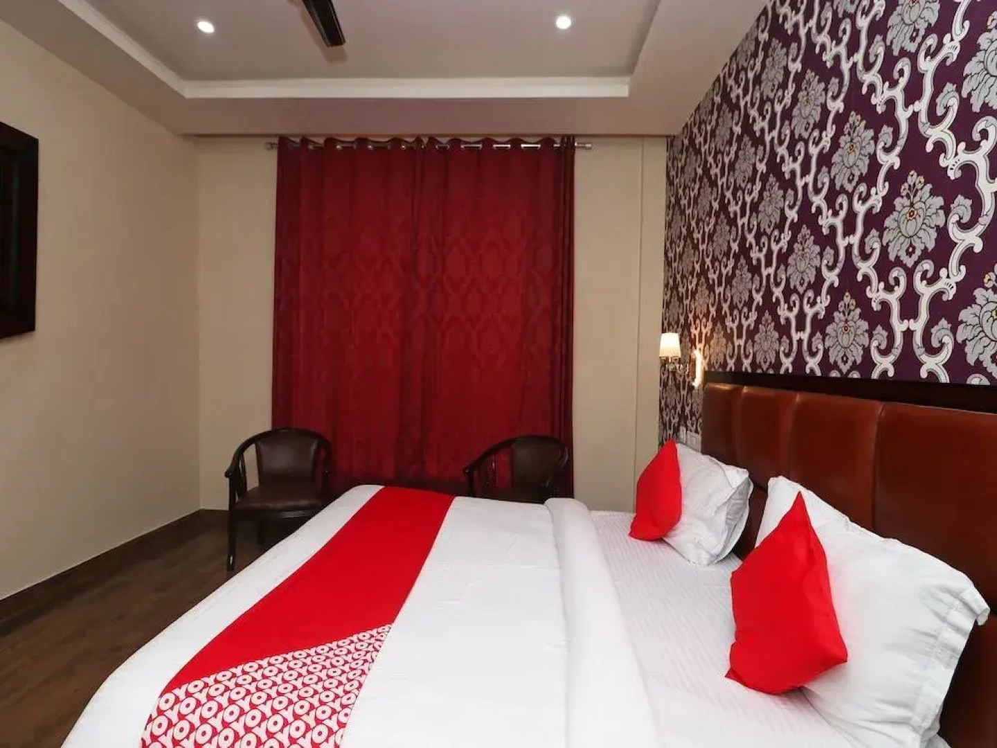 OYO 44370 Vaikunth Resort