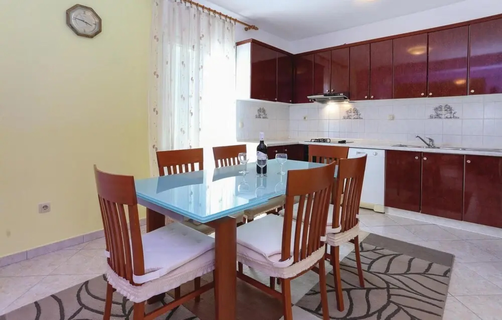 Awesome Home in Kastel Novi With Wifi and 6 Bedrooms
