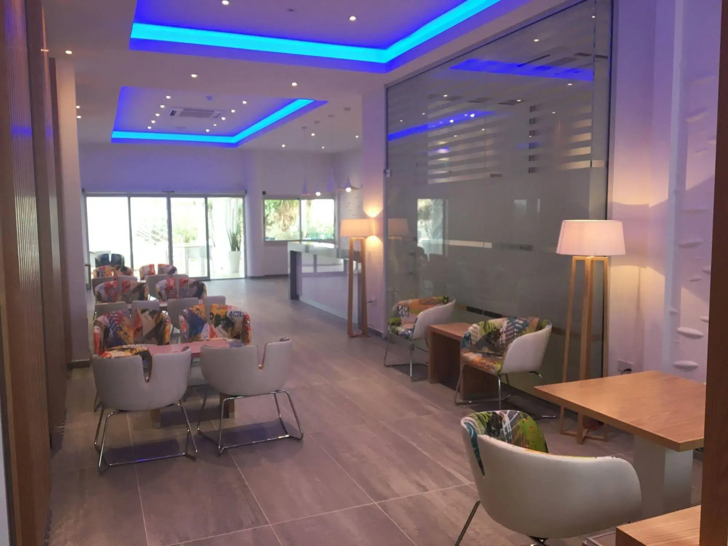 Vrachia Beach Hotel & Suites - Adults only