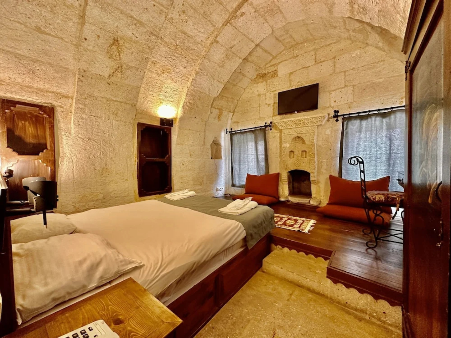 Harkasos Cave Hotel