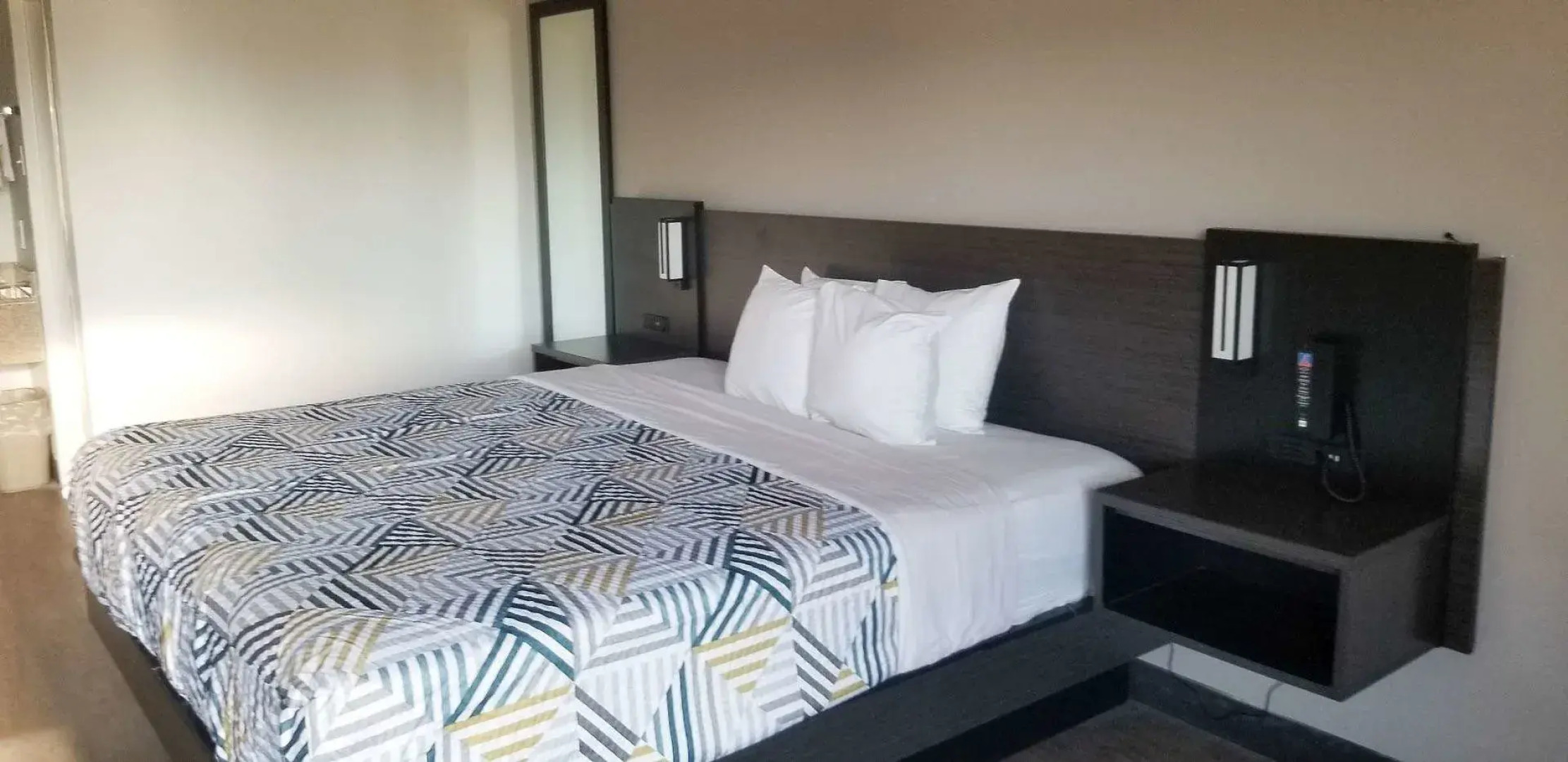 Studio 6 LaPlace, LA